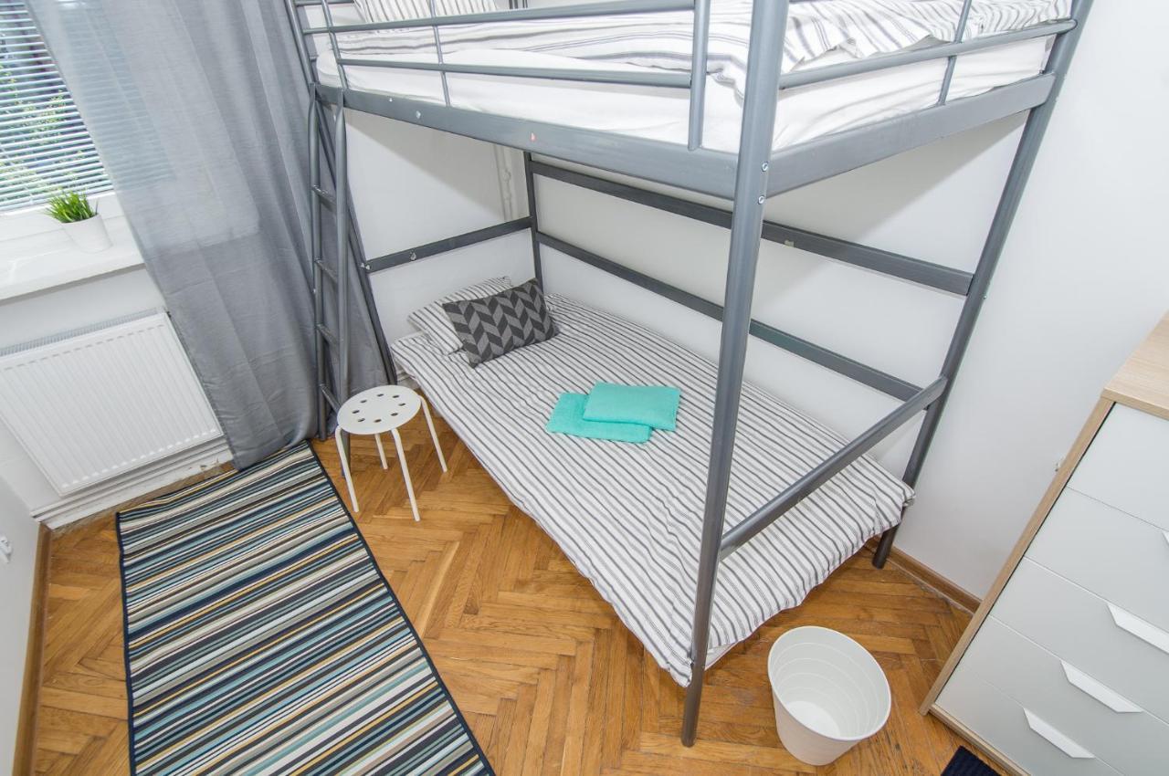 Uwh Hostel Гданськ Екстер'єр фото