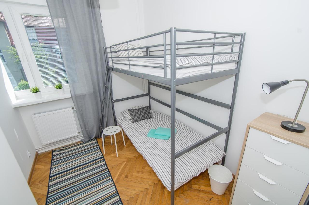 Uwh Hostel Гданськ Екстер'єр фото
