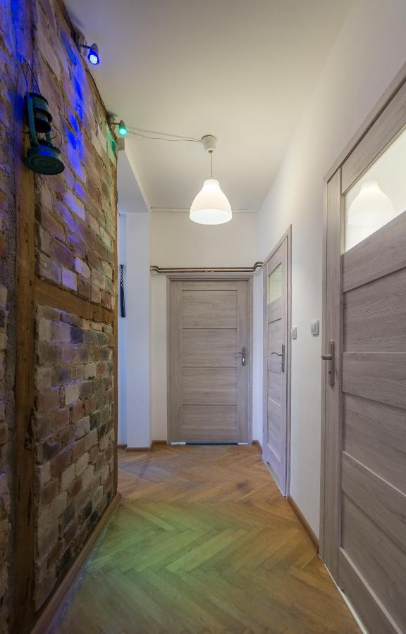 Uwh Hostel Гданськ Екстер'єр фото